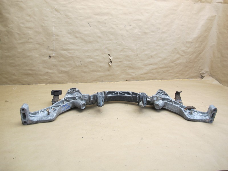 1985-1995 PORSCHE 928 S4 A/T REAR SUB FRAME SUSPENSION CROSSMEMBER CARRIER
