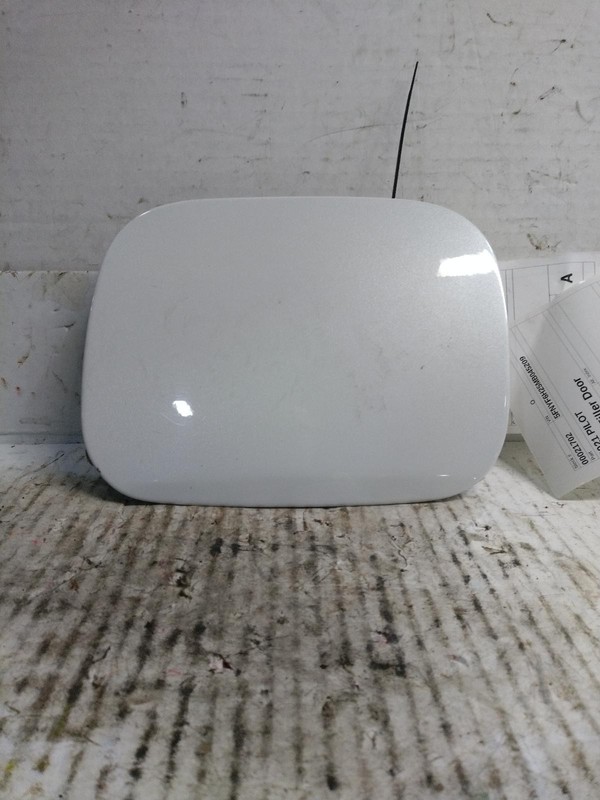 2021 Honda Pilot Fuel Filler Door White Used OEM 2851734 109K Miles