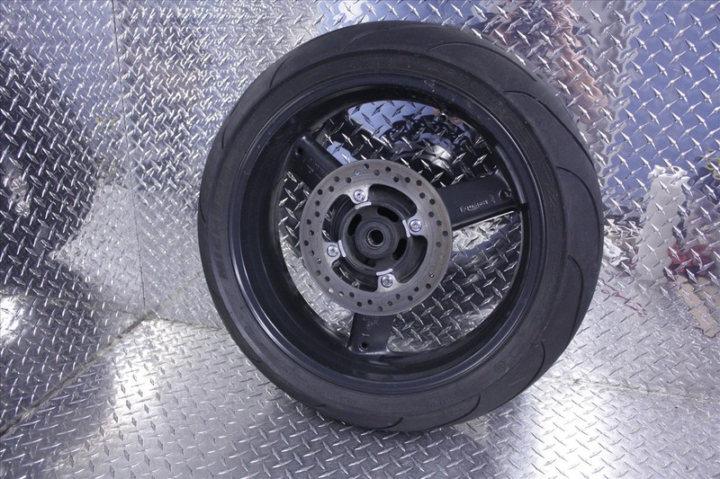 2005 TRIUMPH DAYTONA 650 REAR WHEEL RIM BRAKE ROTOR DISC MICHELIN PILOT TIRE 05