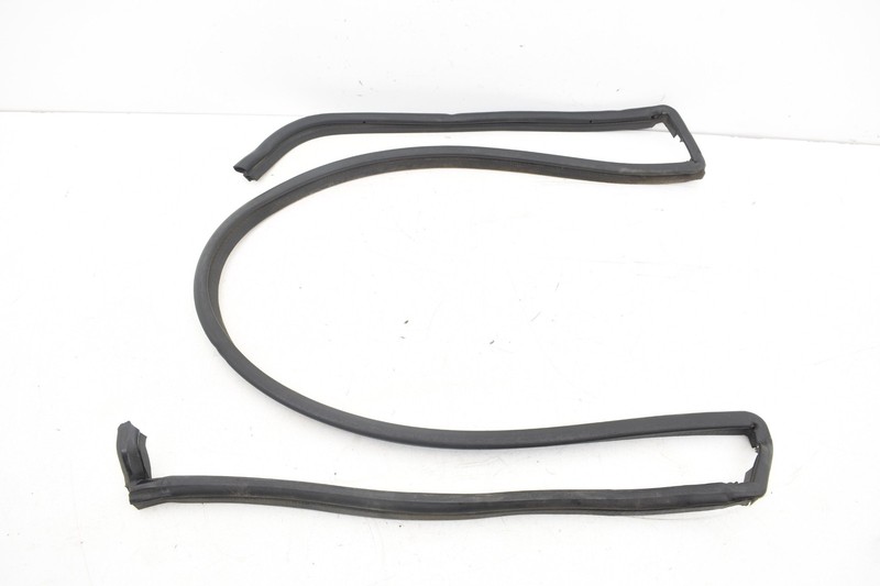 2006 Mini Cooper S R53 Hood Cowl Seal Weather Strip OEM KW69