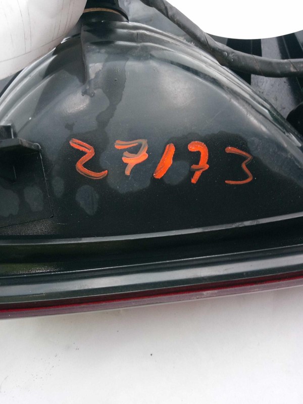 2003 Ford Explorer Left Tail Light Assembly OEM 324459 Used 180K Miles