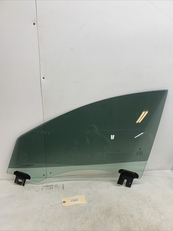 ⚡️12-21 TESLA MODEL S FRONT LEFT DRIVERS SIDE WINDOW GLASS 43R-001074 29030 M1