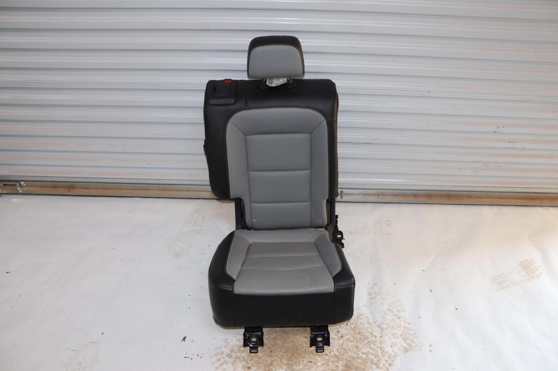 2018-2023 GMC TERRAIN REAR SECOND ROW RIGHT SIDE SEAT LEATHER GRAY OEM