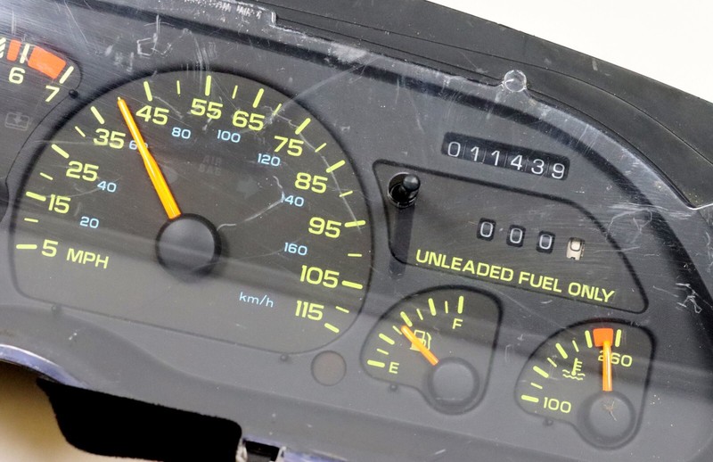 1993 Chevrolet Camaro V6 Instrument Panel Gauge Cluster w/ 11,439 Miles USED GM