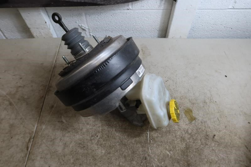2016-2020 Dodge Durango Jeep Grand Cherokee OEM Brake Booster Master Cylinder