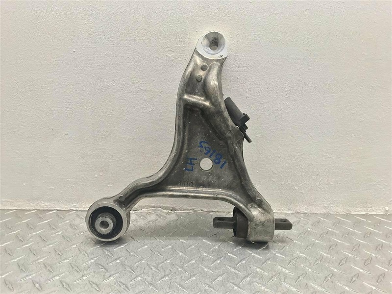 99-06 VOLVO SERIES 80 PASSENGER FRONT LOWER CONTROL ARM OEM 512-58816R