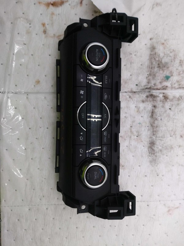 2016 Mazda CX-9 A/C Selector Switch OEM TK8061190C White 120K Miles