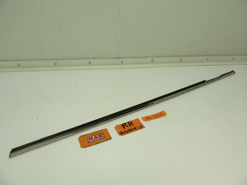DOOR MOLDING GLASS TOP PANEL OUTSIDE STRIP PASSENGER SIDE CHROME RH R ELDORADO