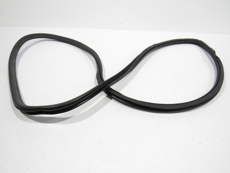 Land Range Rover Evoque 2023 Front Left Door Weatherstrip Body Seal 20-24 ; :A