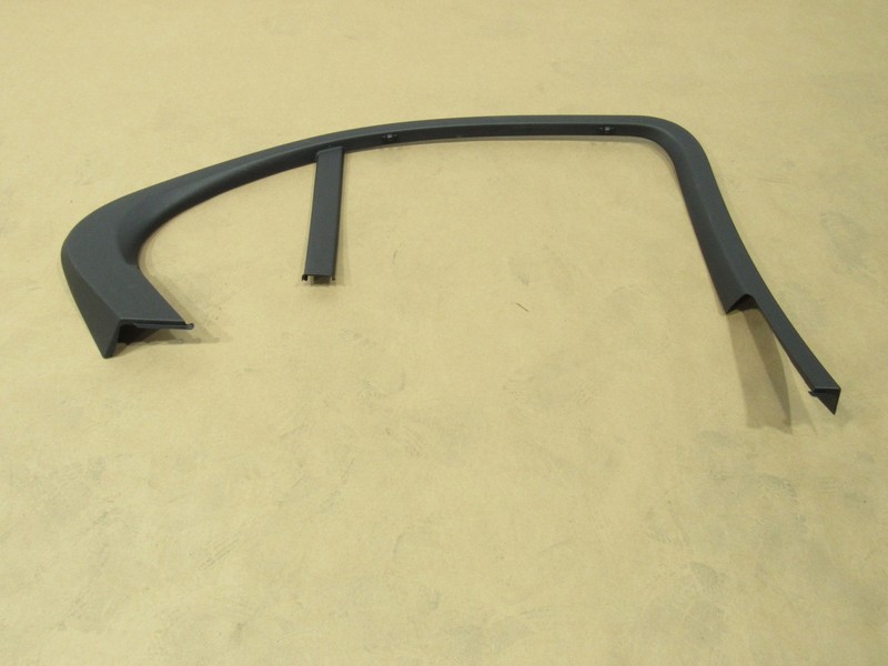 18-20 Mercedes E63 S W213 2018 Rear Left Door Window Frame Trim Molding Cover ;Y
