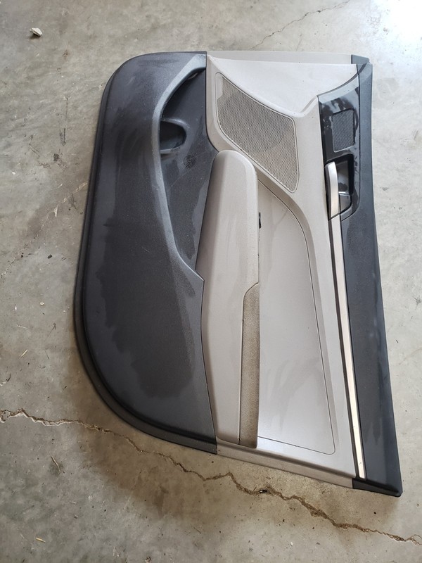 Front Door Trim Panel HYUNDAI ELANTRA Right Passenger