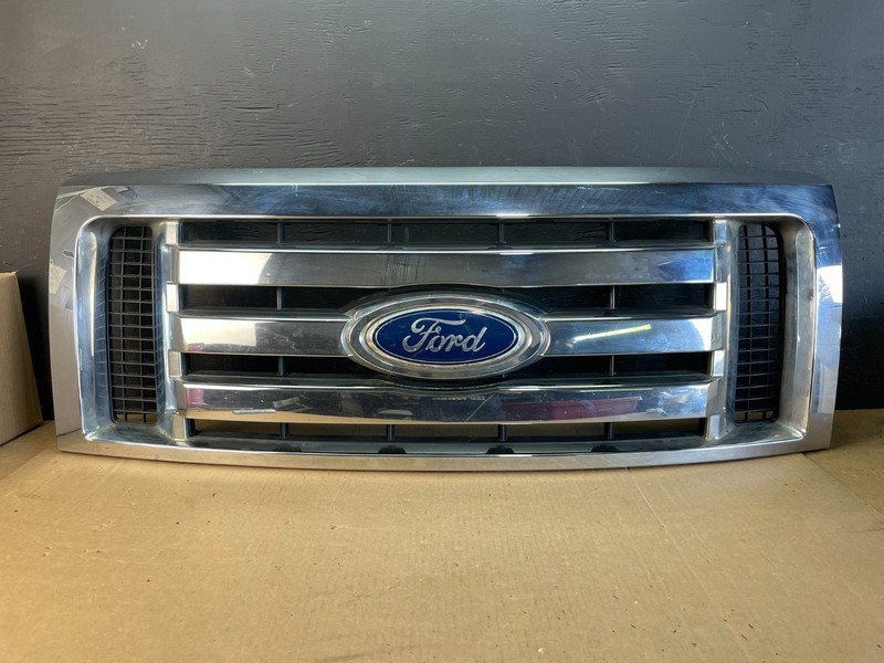 2009 to 2012 Ford F150 Front Upper Grill Grille Chrome AD0271 DG