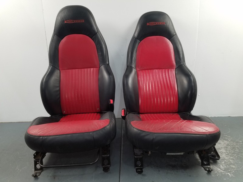 2004 Chevy Corvette C5 Z06 Red / Black Leather Seat Set #0344 i4