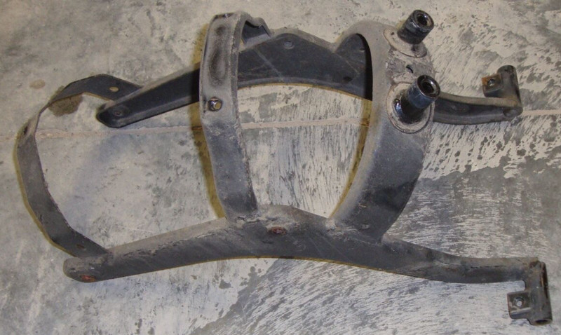 2007 Yamaha Royal Star Venture XVZ13 XVZ 1300 Rear Fender Support Back Frame