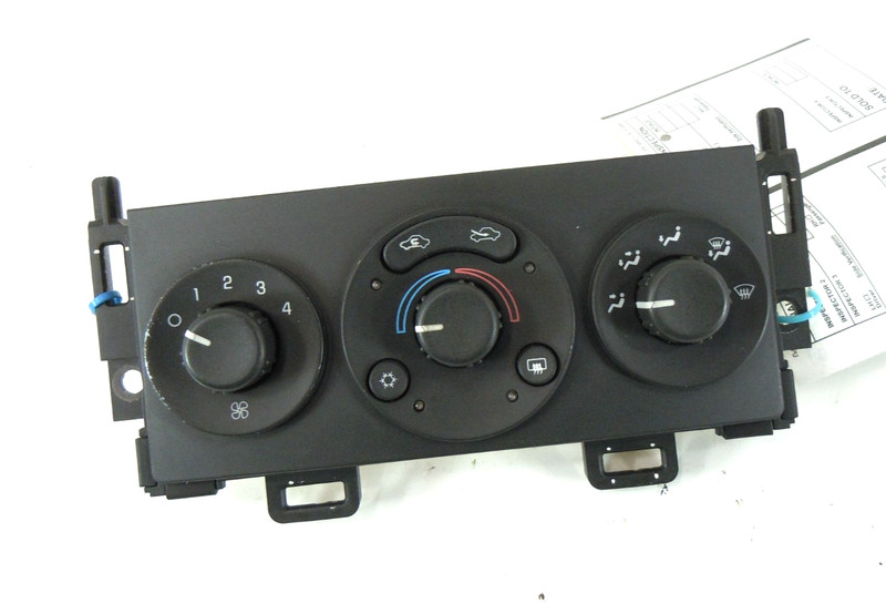 2004-2008 Chevrolet Malibu Manual A/C Heat Climate Temperature Control OEM