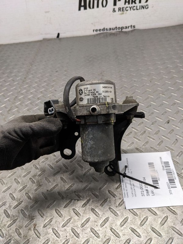 Vacuum Pump 2.4L Fits 15-23 CHEROKEE 1182471