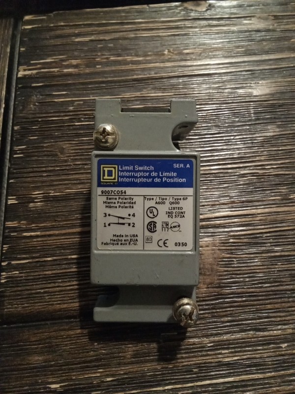Square D 90070054 Ser. A Limit Switch Body