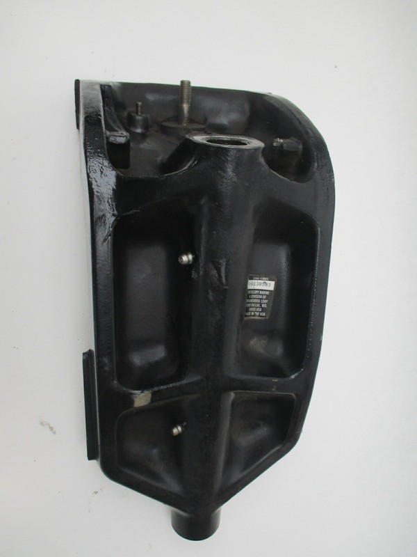 3417-822863A2 822863A2 Mercury Mariner 50-60Hp 3Cyl Outboard Swivel Bracket Long