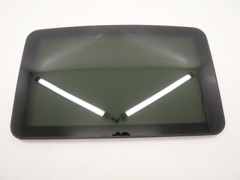 Used Front Row Sun Roof Glass Window Panel 2007-2013 Mercedes Bens S550 W221 OEM