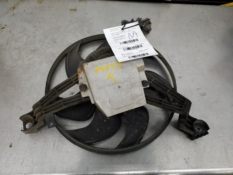 Passenger Right Radiator Fan Motor Fan Assembly Fits 98 INTRIGUE 176249