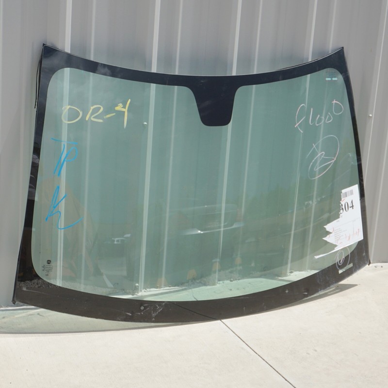 2014 - 2020 FIAT 500L FRONT WINDSHIELD WINDOW GLASS OEM