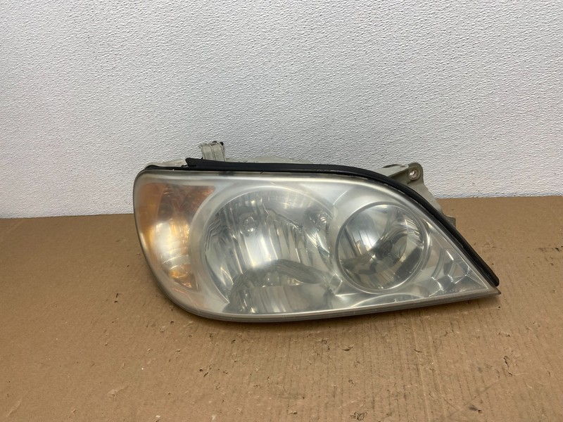 2002 to 2005 Kia Sedona Right Passenger RH Side Headlight Oem AB6631 DG