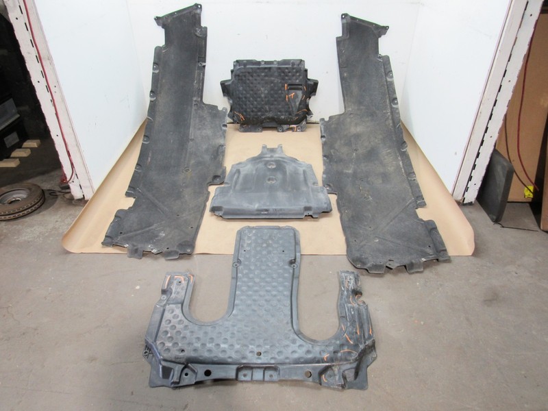 Mercedes S560 2020 W222 Underbody Floor Splash Shield Guard Set 5 PCS 18-20 ;Y3