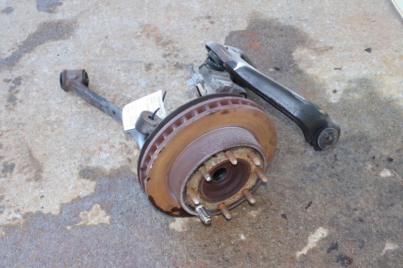 2003-2007 HUMMER H2 4X4 FRONT DRIVER SPINDLE KNUCKLE HUB W/ CONTROL ARMS OEM