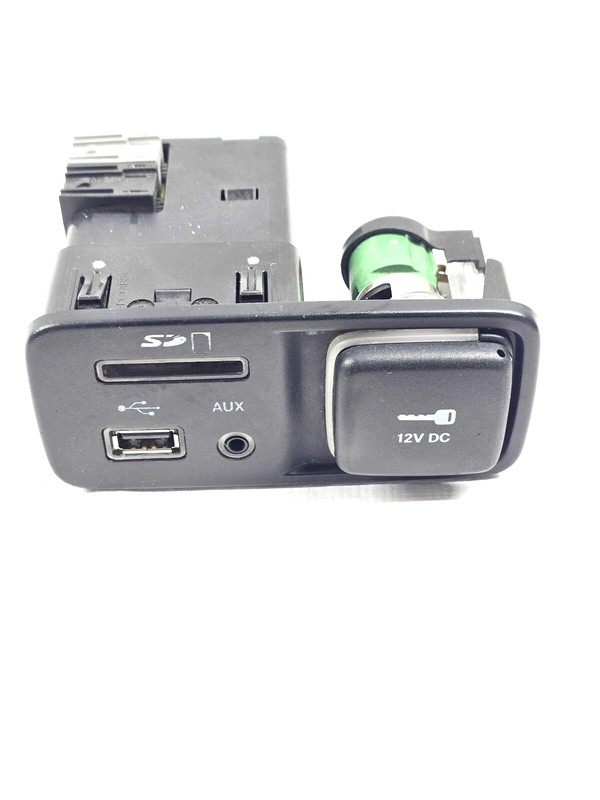 2017 Jeep Cherokee USB AUX SD Card 12V Socket Port Panel Light Scratches