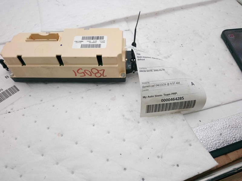 2001 GMC Yukon XL 1500 A/C Selector Switch Tan OEM 15054698 172K Miles