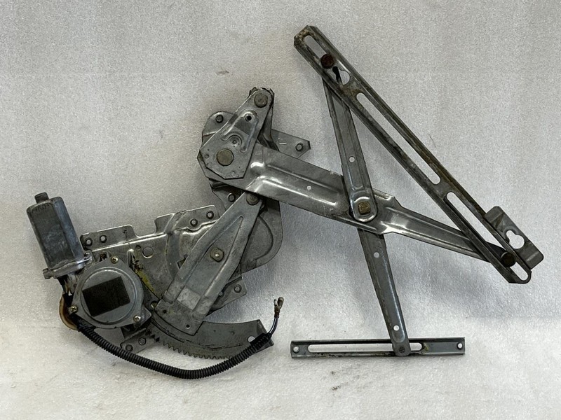 1983 1984 1985 HONDA ACCORD LEFT DRIVER SIDE REAR DOOR WINDOW REGULATOR + MOTOR