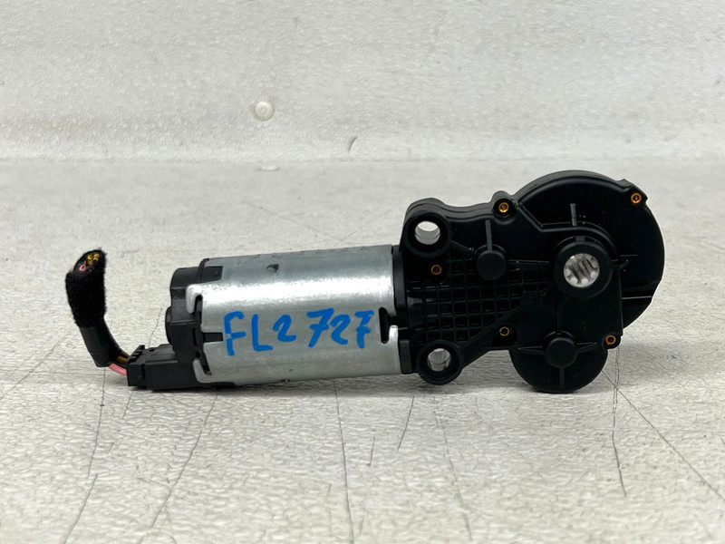 ⭐2015-2017 KIA K900 FRONT LEFT DRIVER SEAT ADJUSTER LUMBAR MOTOR OEM LOT2727