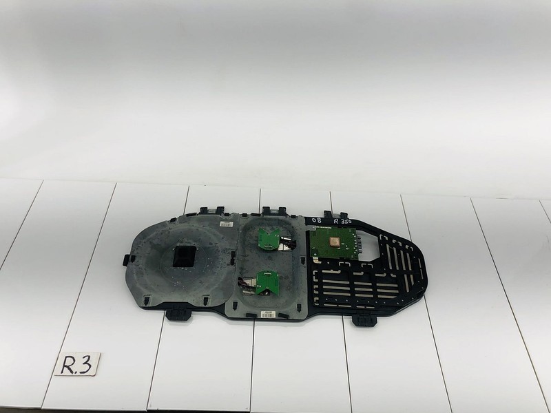 10-12 MERCEDES BENZ R350 AMPLIFIER ANTENNA AMP BOOSTER MODULE OEM