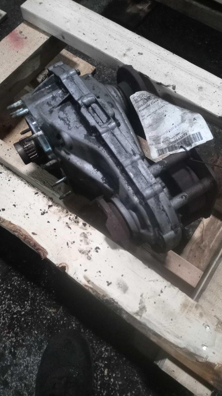 2010 Jeep Commander Transfer Case Assembly 4WD OEM 149K Miles Black