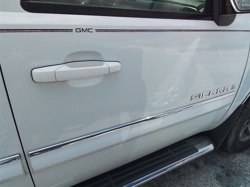 Passenger Front Door Thru 11/14/10 Fits 07-11 AVALANCHE 1500 3282325