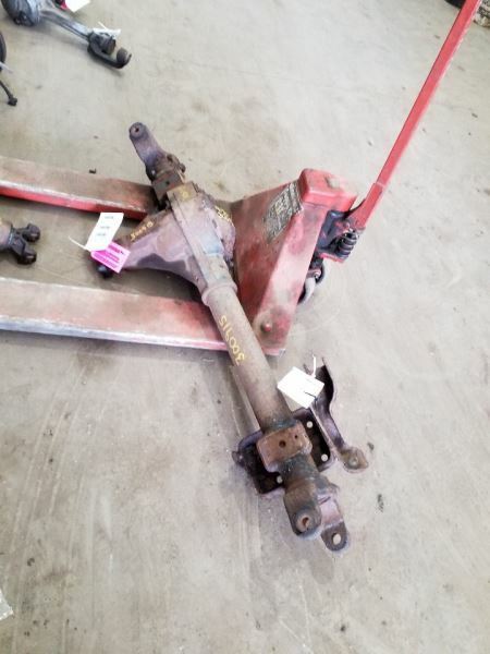 Front Axle 4 Wheel ABS 4.30 Ratio Fits 99-01 FORD F250SD PICKUP 240148