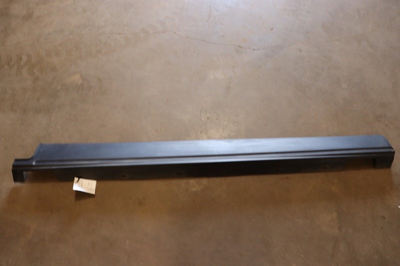 2014-2017 RANGE ROVER L405 LWB LEFT DRIVER SIDE ROCKER MOLDING SKIRT OEM