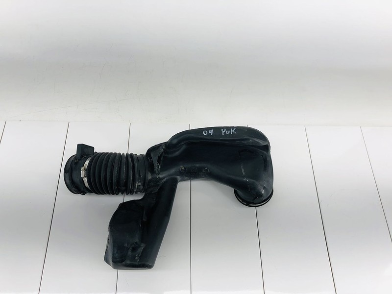 03-06 GMC YUKON XL 1500 6.0L V8 GAS ENGINE AIR CLEANER OUTLET REAR DUCT OEM