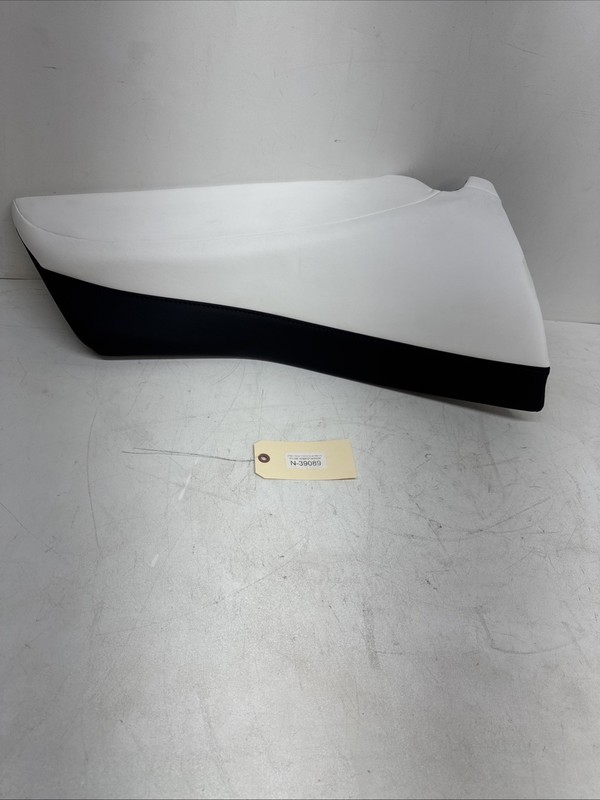 2017-2022 TESLA 3 REAR SEAT DRIVER SIDE TRIM CUSHION 109603-02-I 39089 UP