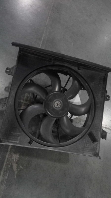 2015 Hyundai Veloster Engine Cooling Fan Motor Assembly OEM Black 78K Miles