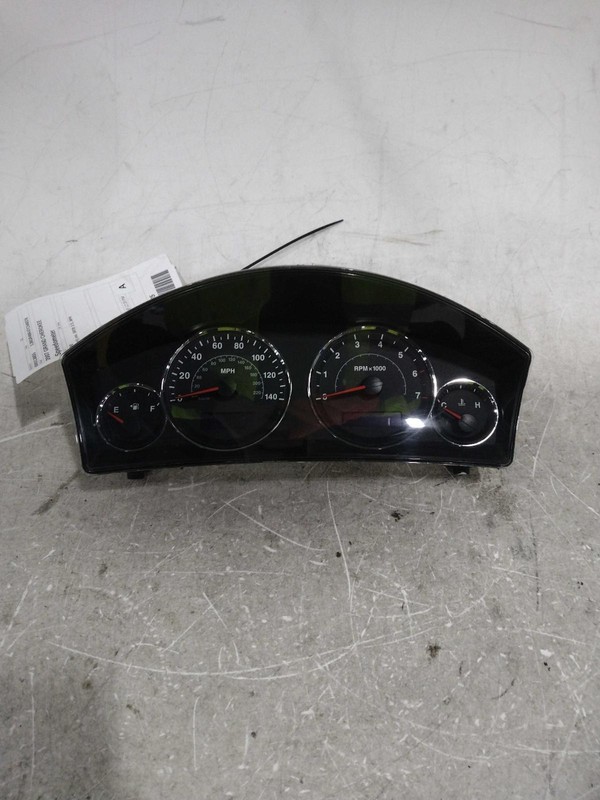 2007 Jeep Grand Cherokee Speedometer Gauge Black OEM 05172320AC Used