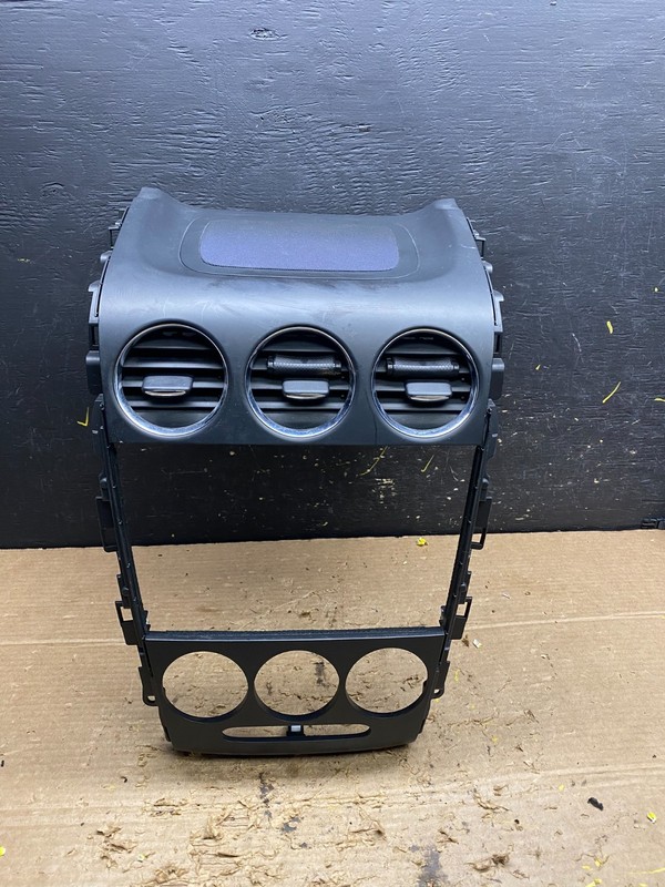 2010 2011 2012 Mazda CX-7 Center Dash Radio Bezel Trim OEM x1592 DG