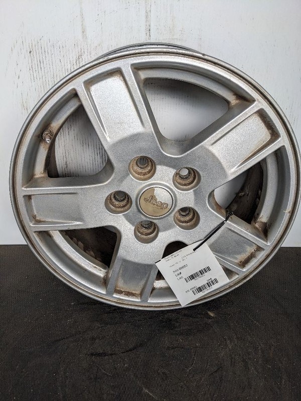 Wheel 17x7-1/2 Aluminum Laredo Fits 05-07 GRAND CHEROKEE 1188222