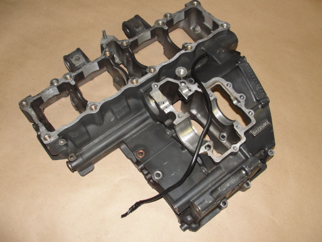 95 SUZUKI GSX 750 R ENGINE UPPER CASE BLOCK GSXR750