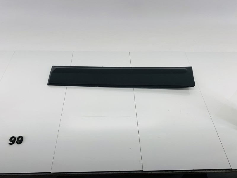 11-15 KIA SORENTO REAR LEFT DRIVER SIDE DOOR SHELL LOWER MOLDING COVER OEM