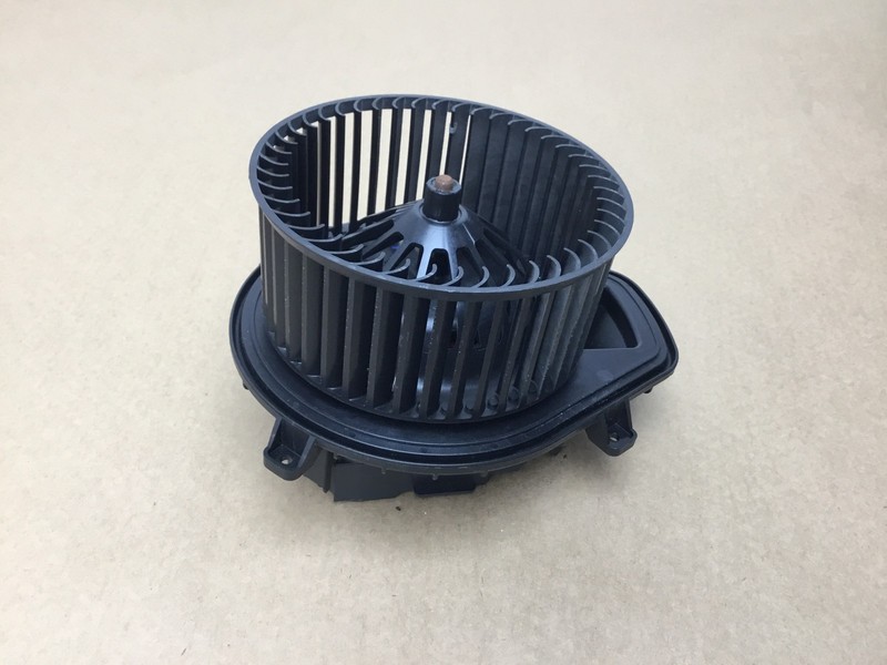 Lamborghini Huracan 2018 Cooling Fan Blower Motor 16-19 :Y