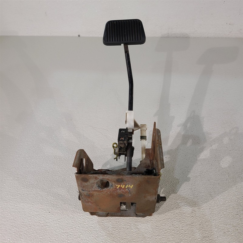 96-98 Mustang Auto Trans Brake Pedal Assembly Aa7414