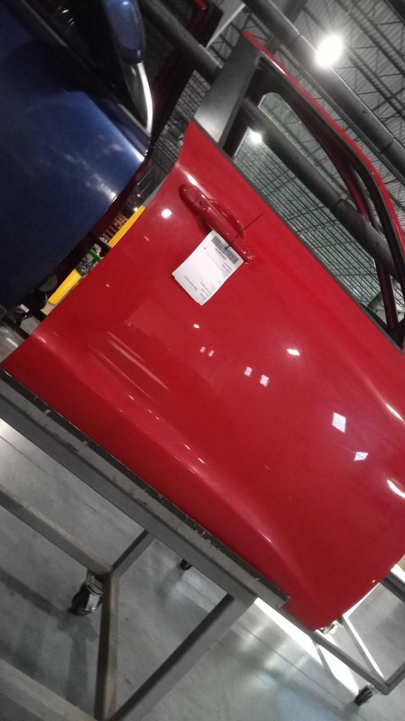 2015 Nissan Juke Right Front Door Red OEM 560071 Used 138k Miles