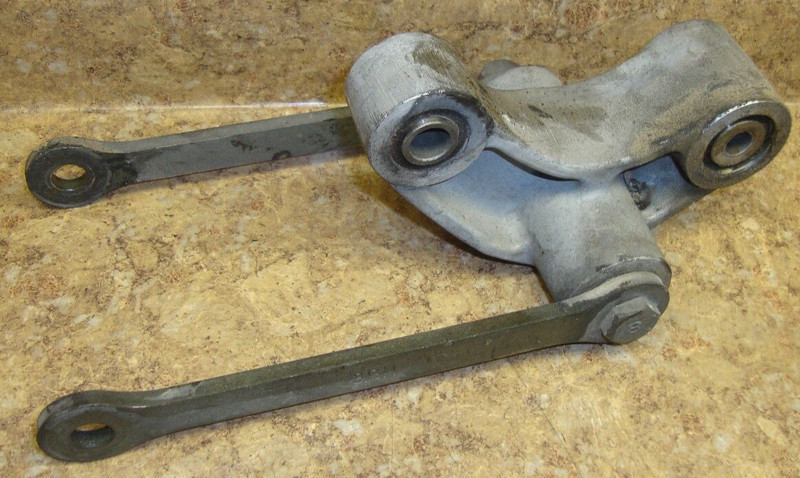 2002 Yamaha YZF600R YZF 600 YZF600 R 600R Rear Center Uni Shock Linkage Mount 02