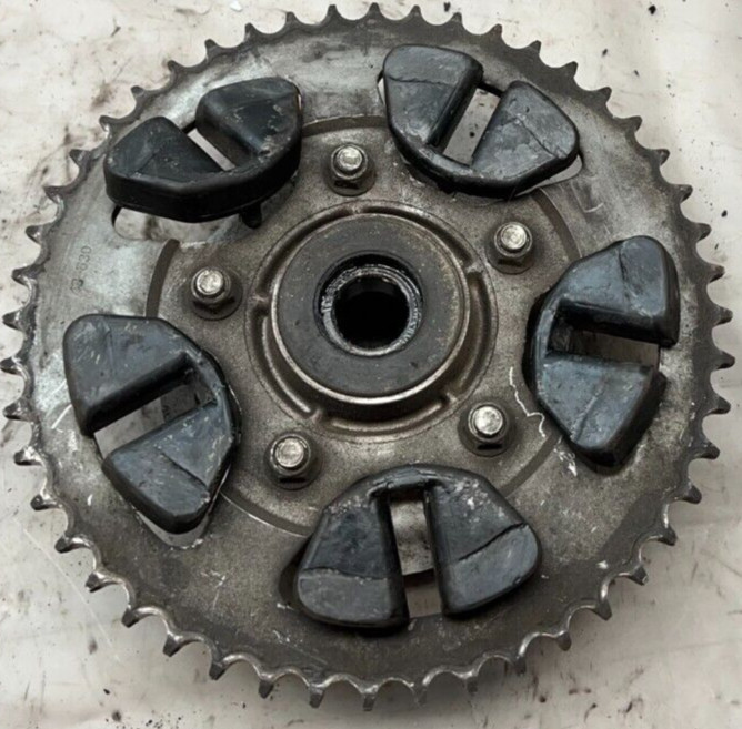 2003 Suzuki Marauder VZ800 Rear Sprocket Drive Hub Carrier Cush Rubbers VZ 800